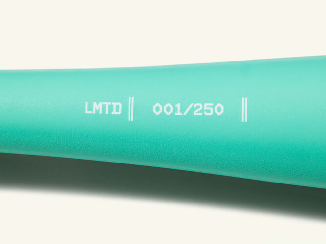 COMBAT MFG Spec XR1 Mint Militia 12.5-Inch Loaded Senior Slowpitch Bat